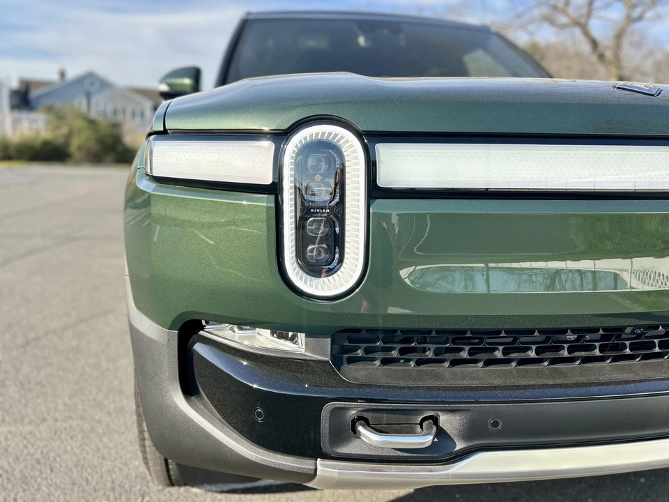 2023 Rivian R1S - Image 20 of 31