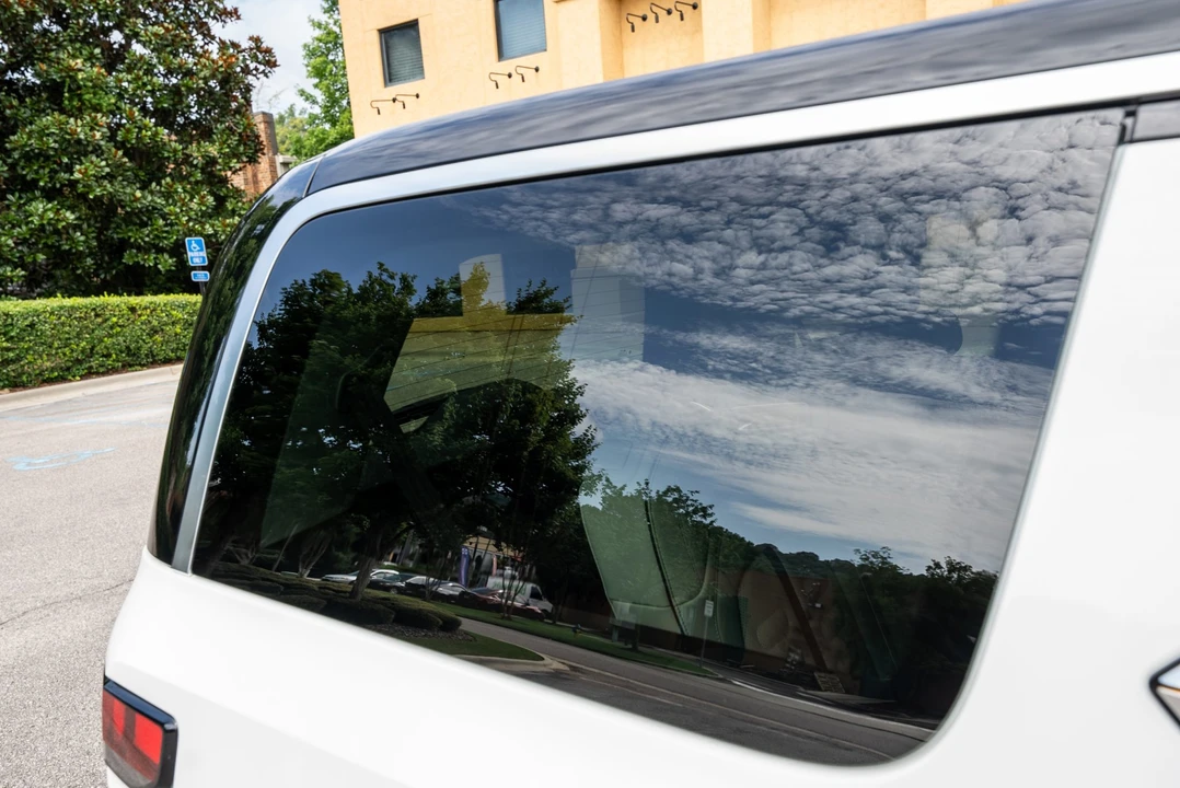 2023 Rivian R1S - Image 31 of 31