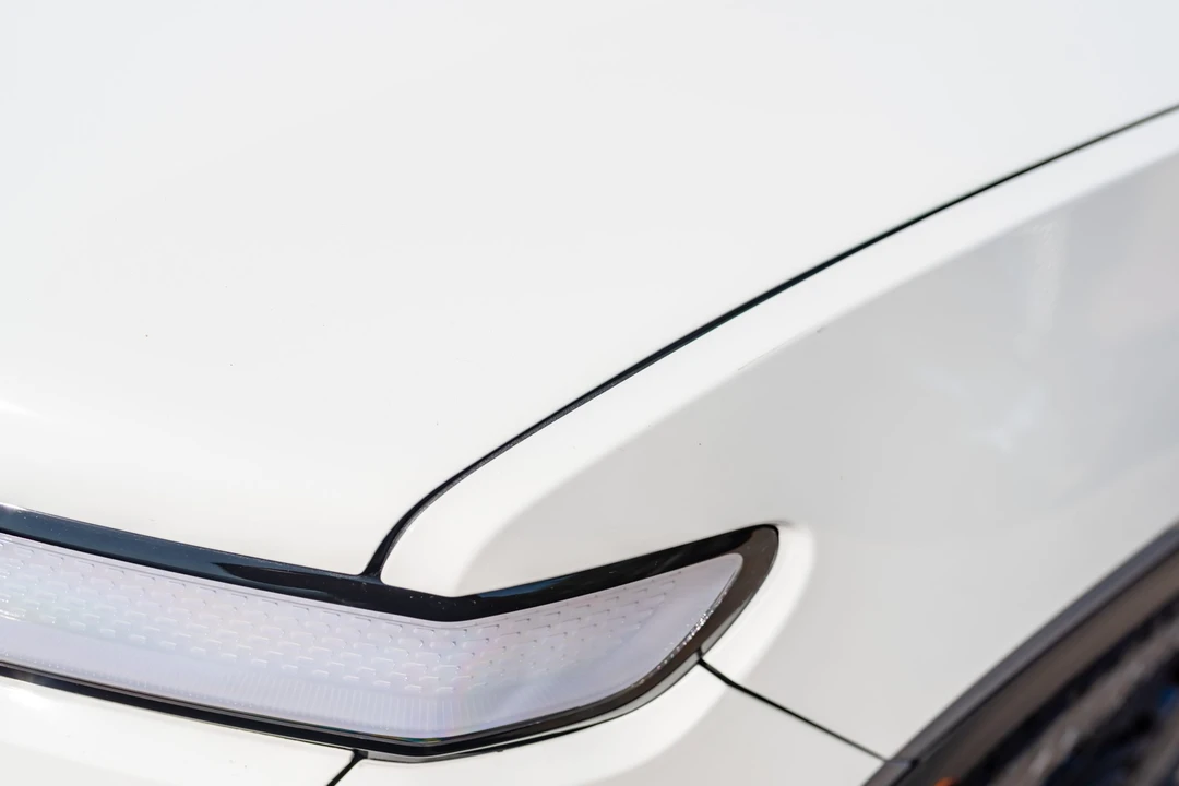 2023 Rivian R1S - Image 22 of 31