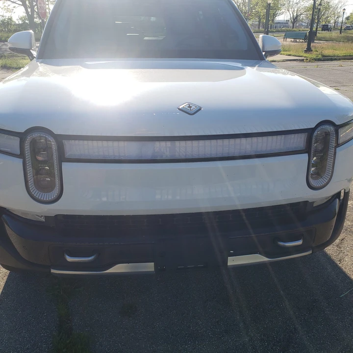 2023 Rivian R1S - Image 21 of 31