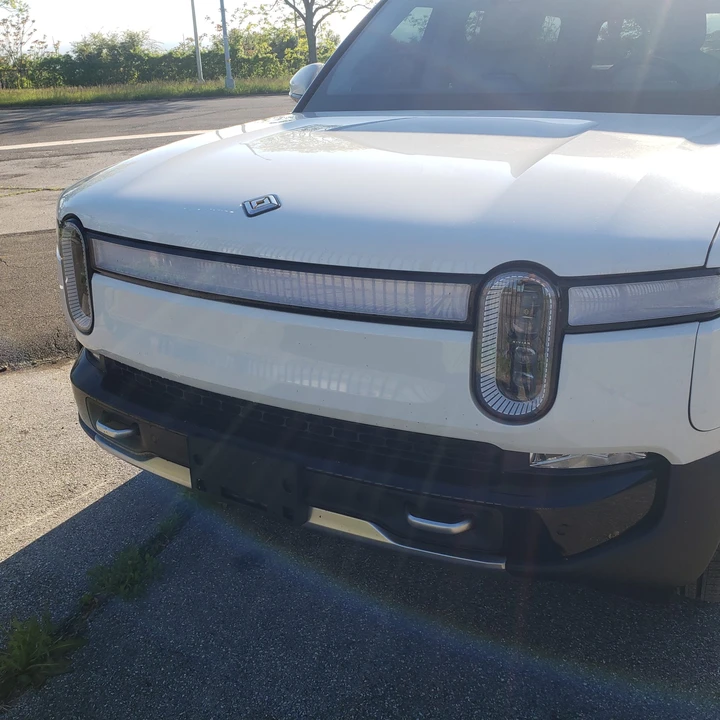 2023 Rivian R1S - Image 23 of 31