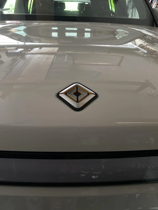 2023 Rivian R1S - Image 16 of 31