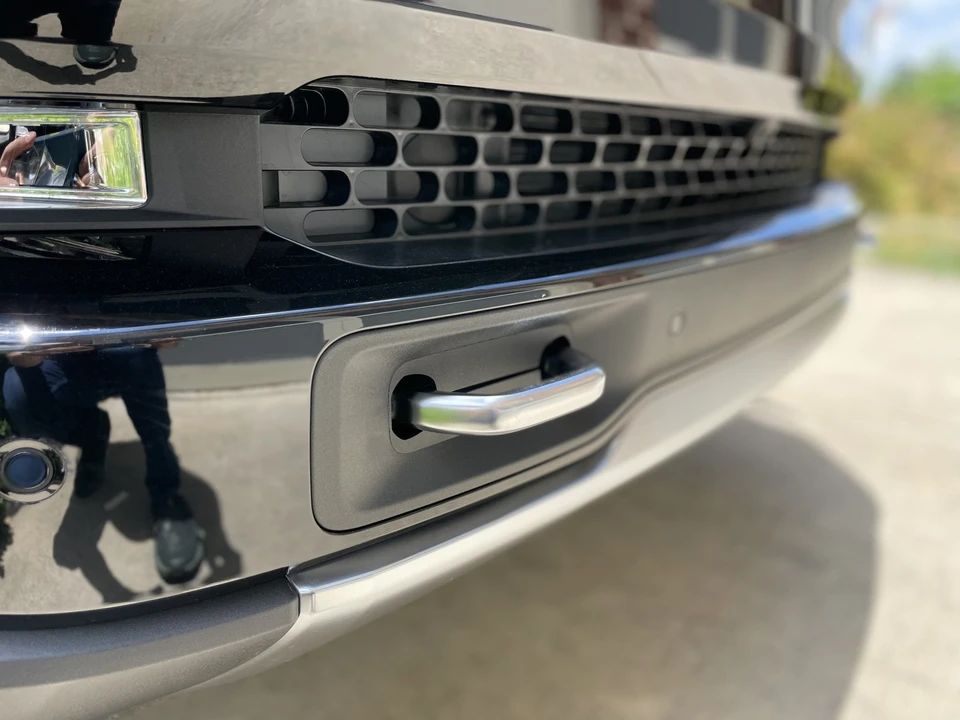 2023 Rivian R1S - Image 28 of 31