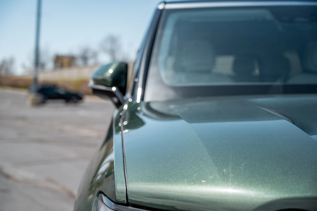 2023 Rivian R1S - Image 19 of 31