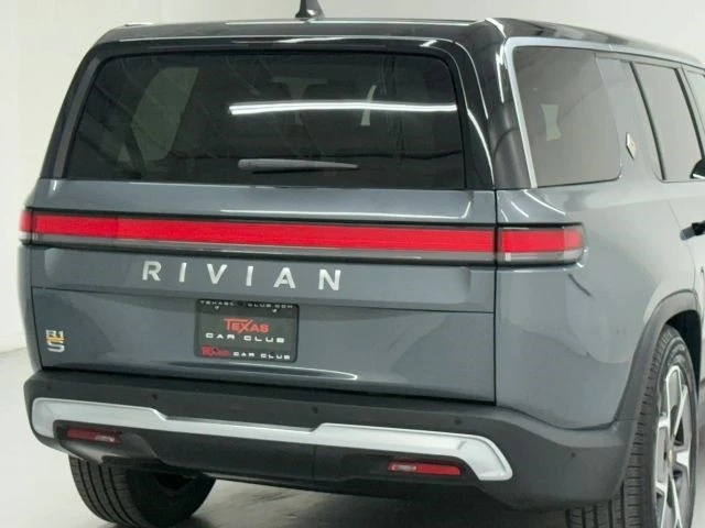 2023 Rivian R1S - Image 12 of 12