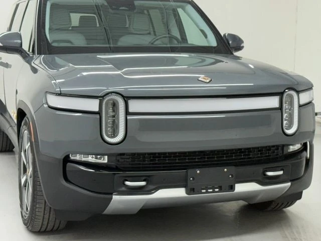 2023 Rivian R1S - Image 9 of 12