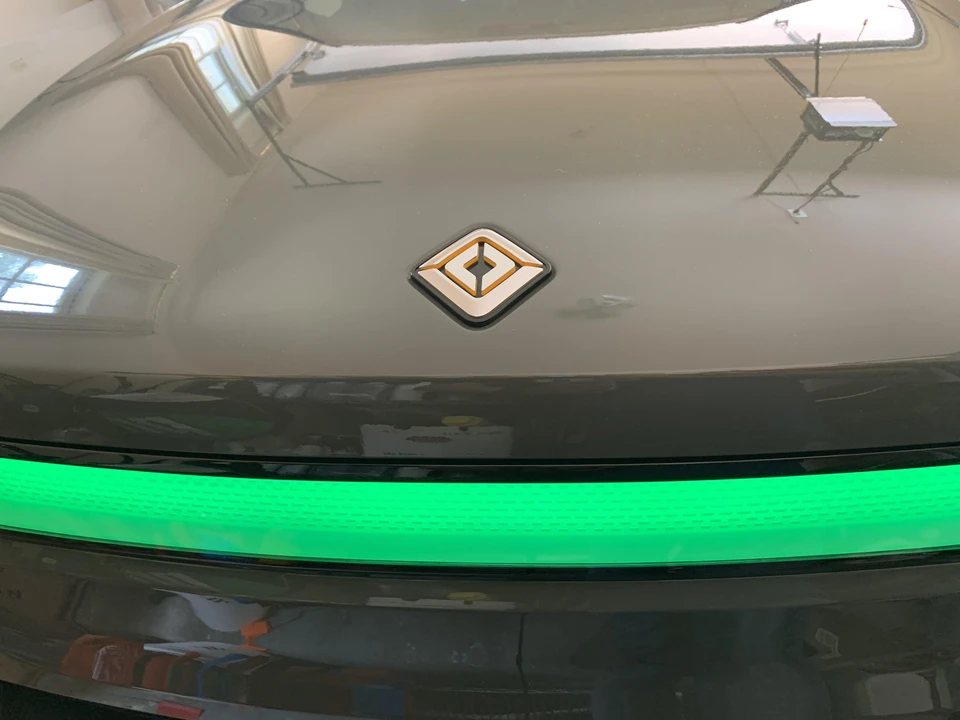 2023 Rivian R1S - Image 18 of 31