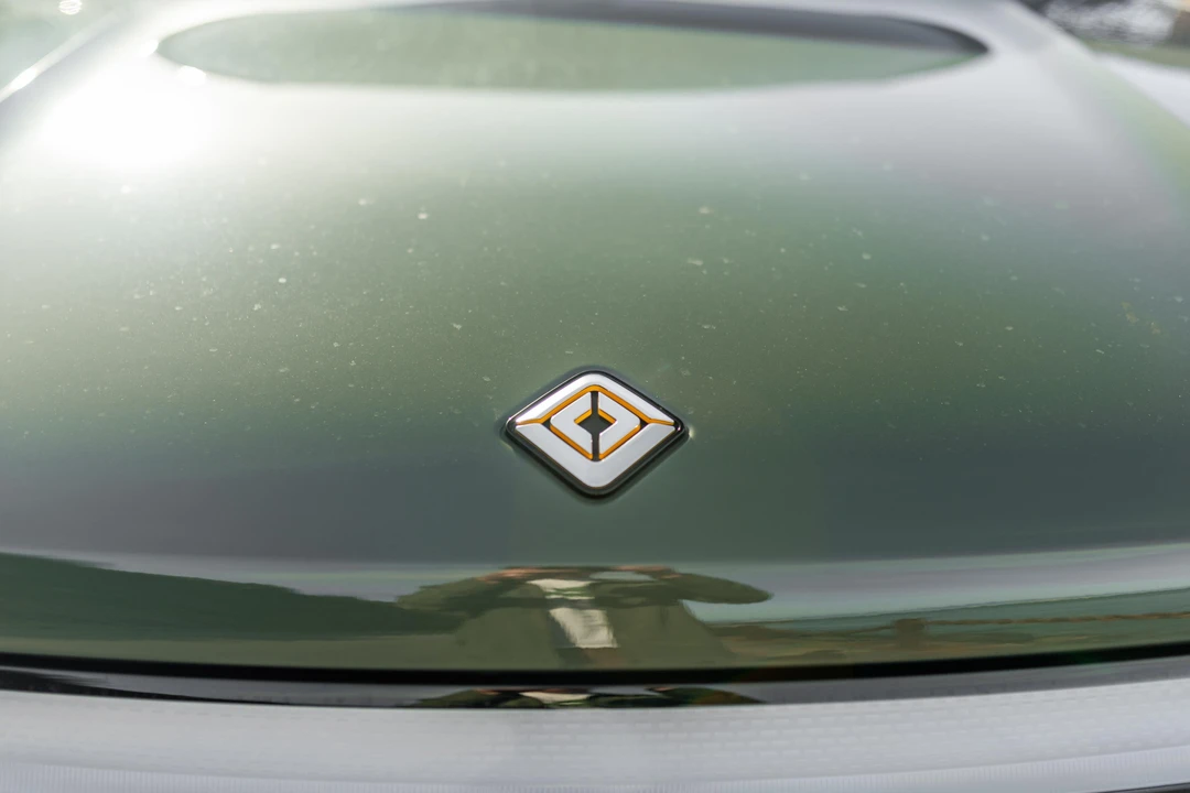 2023 Rivian R1S - Image 23 of 31