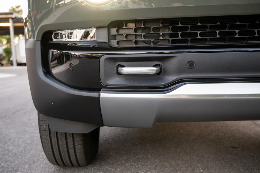 2023 Rivian R1S - Image 12 of 31