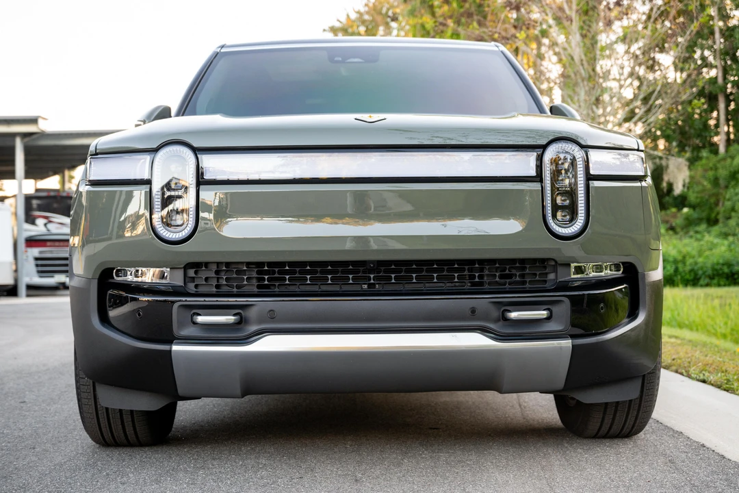 2023 Rivian R1S - Image 6 of 31
