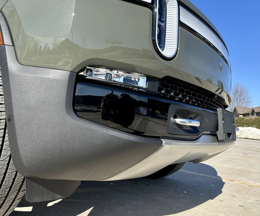 2023 Rivian R1S - Image 19 of 31