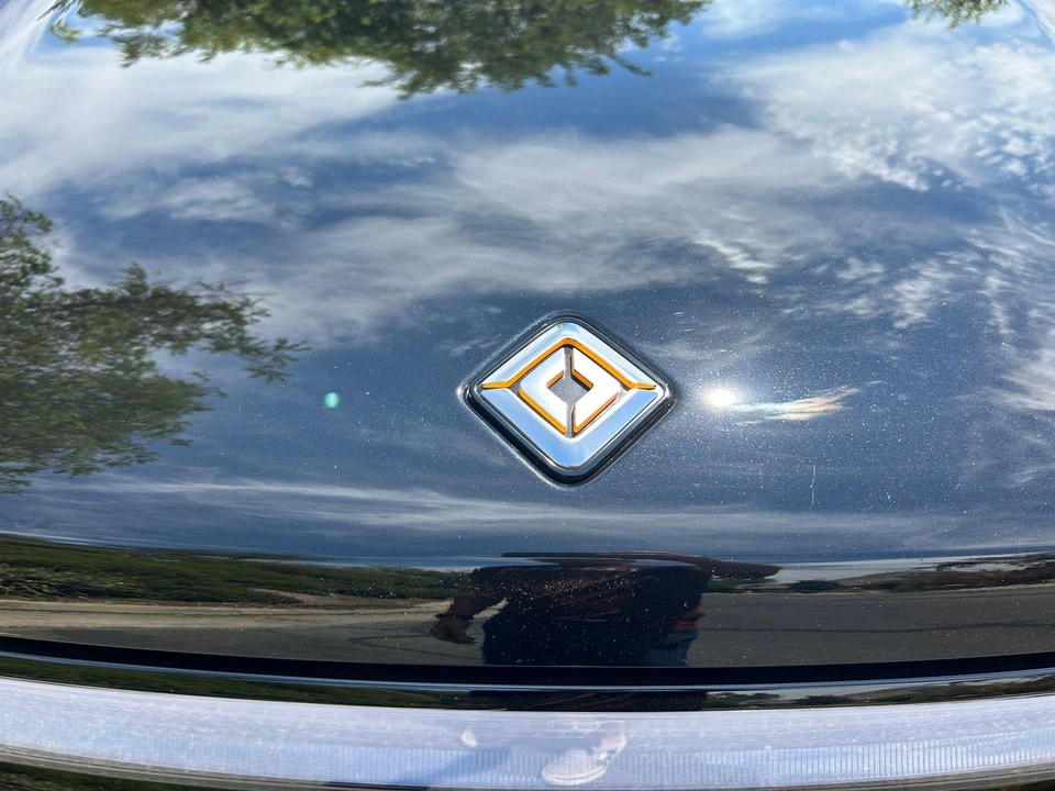 2023 Rivian R1S - Image 17 of 23