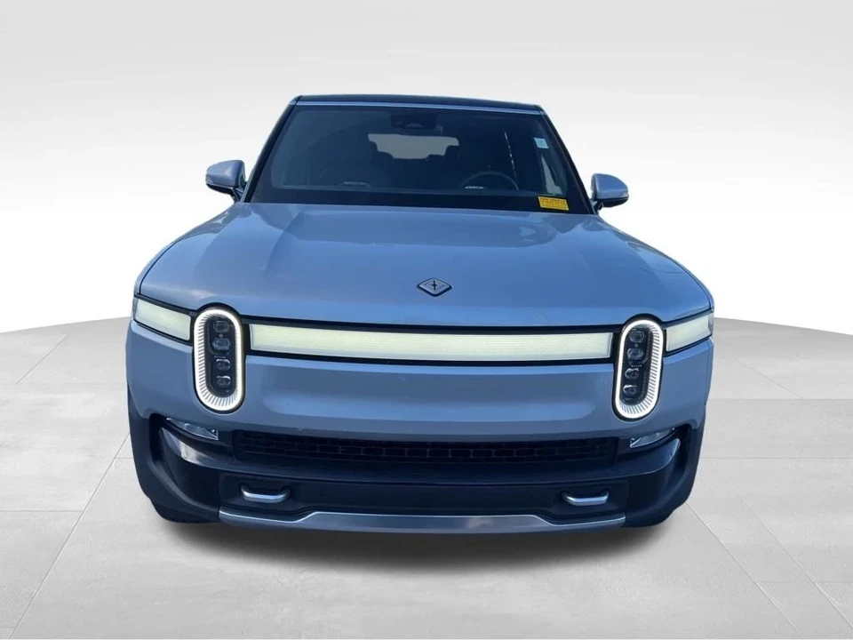 2023 Rivian R1S - Image 8 of 12
