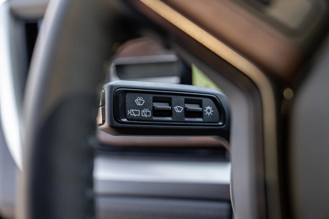 2023 Rivian R1S - Image 30 of 31