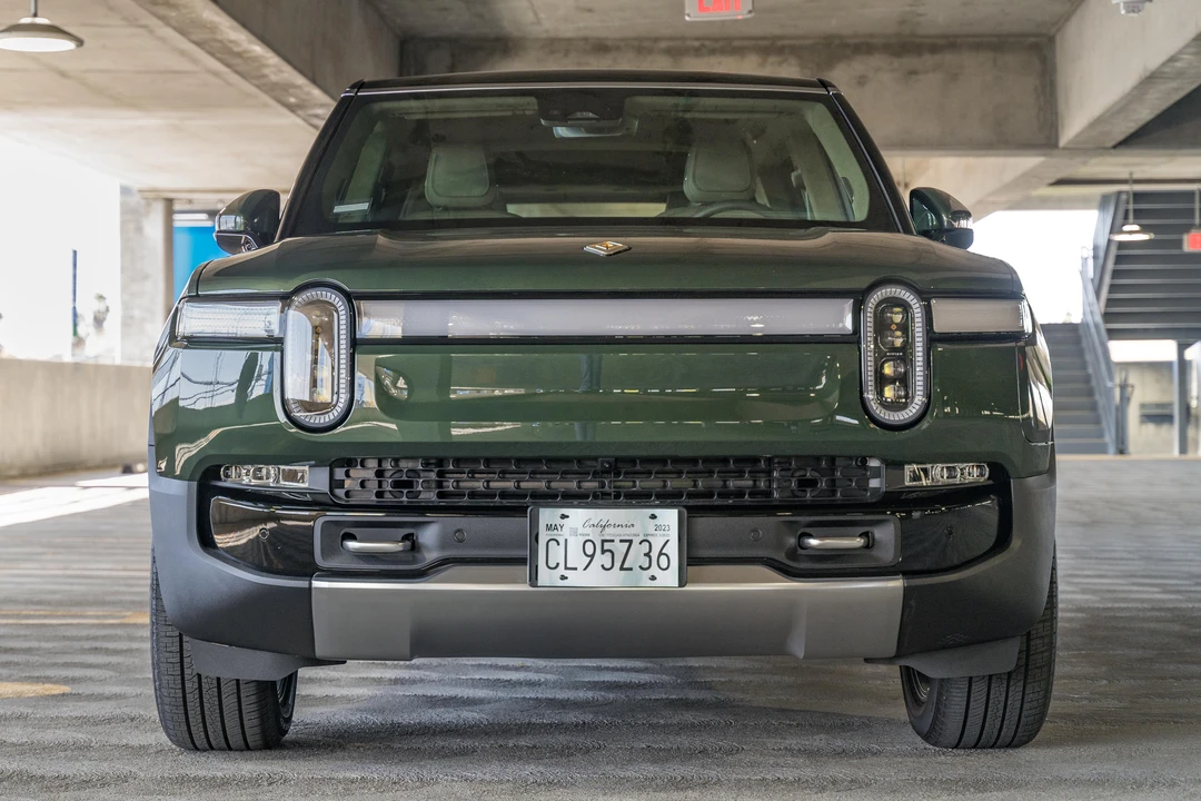 2023 Rivian R1S - Image 6 of 31