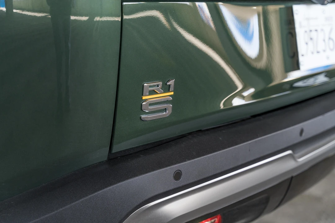 2023 Rivian R1S - Image 11 of 31