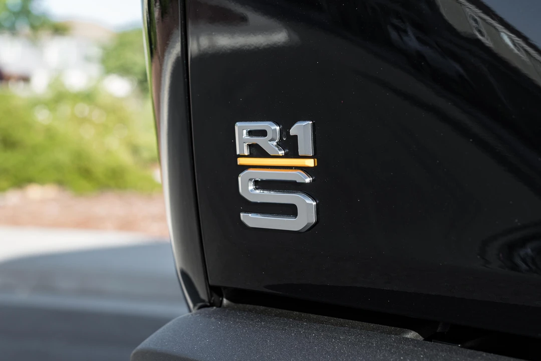 2023 Rivian R1S - Image 21 of 31