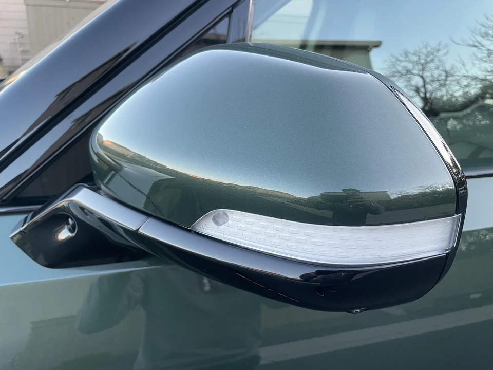 2023 Rivian R1S - Image 14 of 31