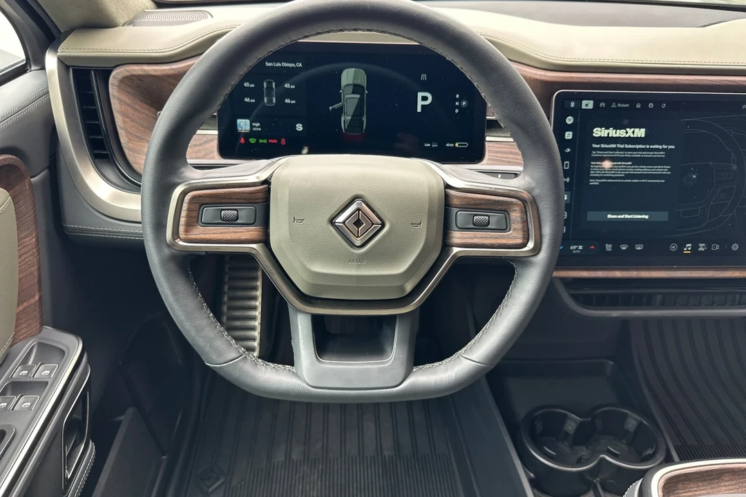 2023 Rivian R1S - Image 16 of 21
