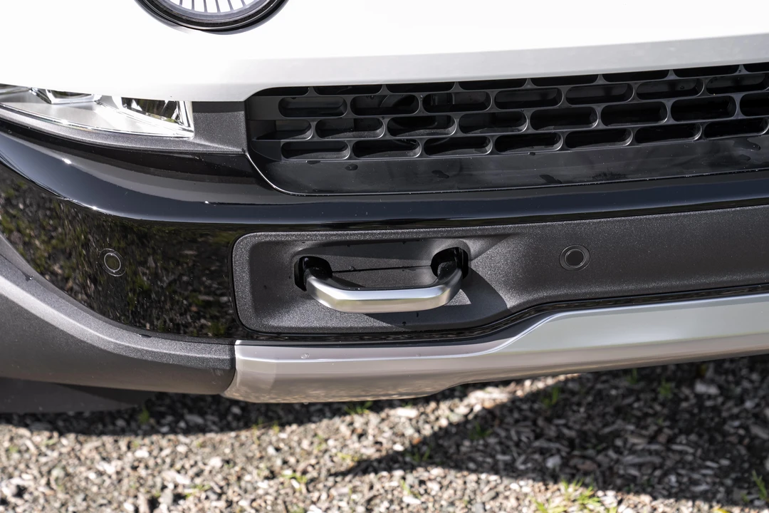 2023 Rivian R1S - Image 12 of 31
