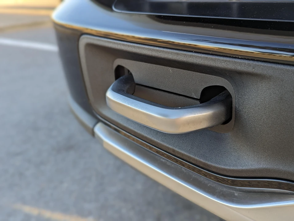 2023 Rivian R1S - Image 21 of 31
