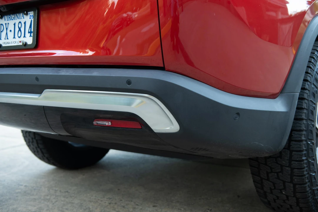 2023 Rivian R1S - Image 27 of 31