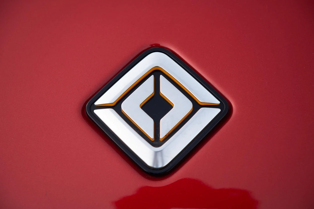 2023 Rivian R1S - Image 11 of 31
