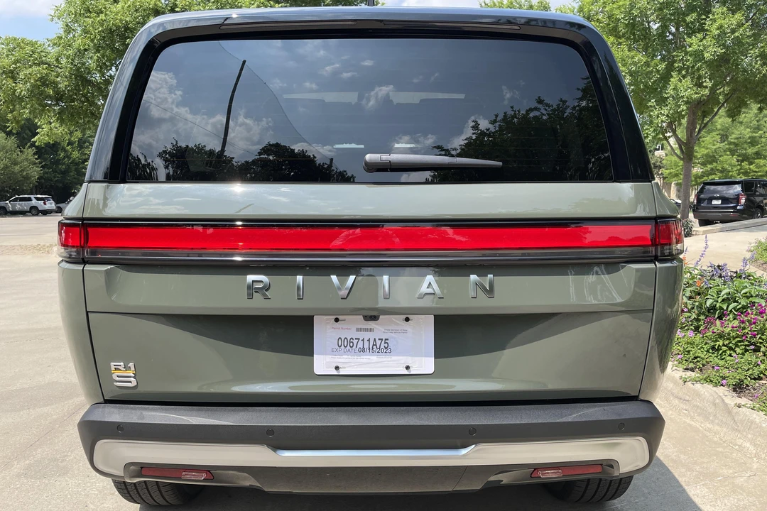 2023 Rivian R1S - Image 5 of 31