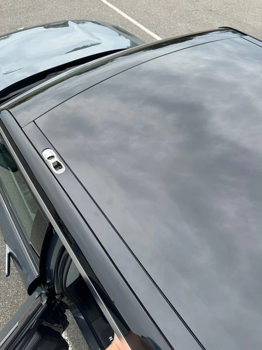2023 Rivian R1S - Image 15 of 26
