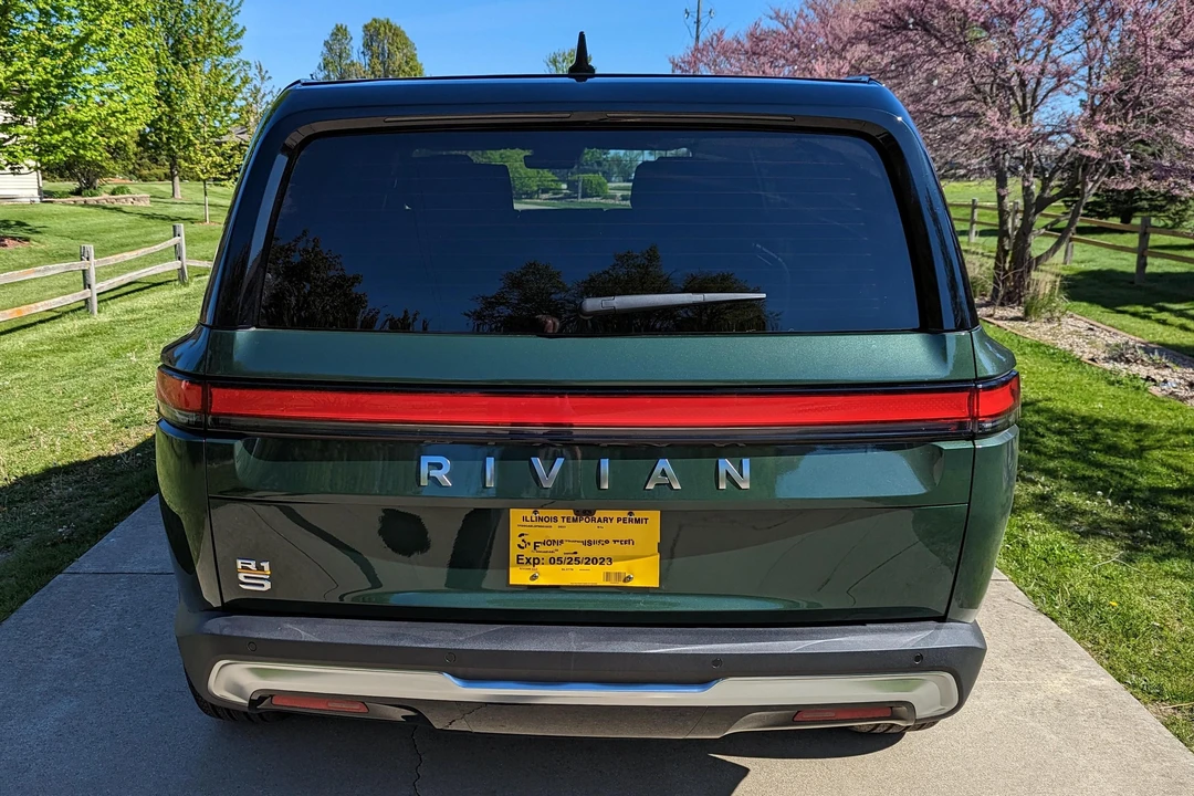 2023 Rivian R1S - Image 5 of 31