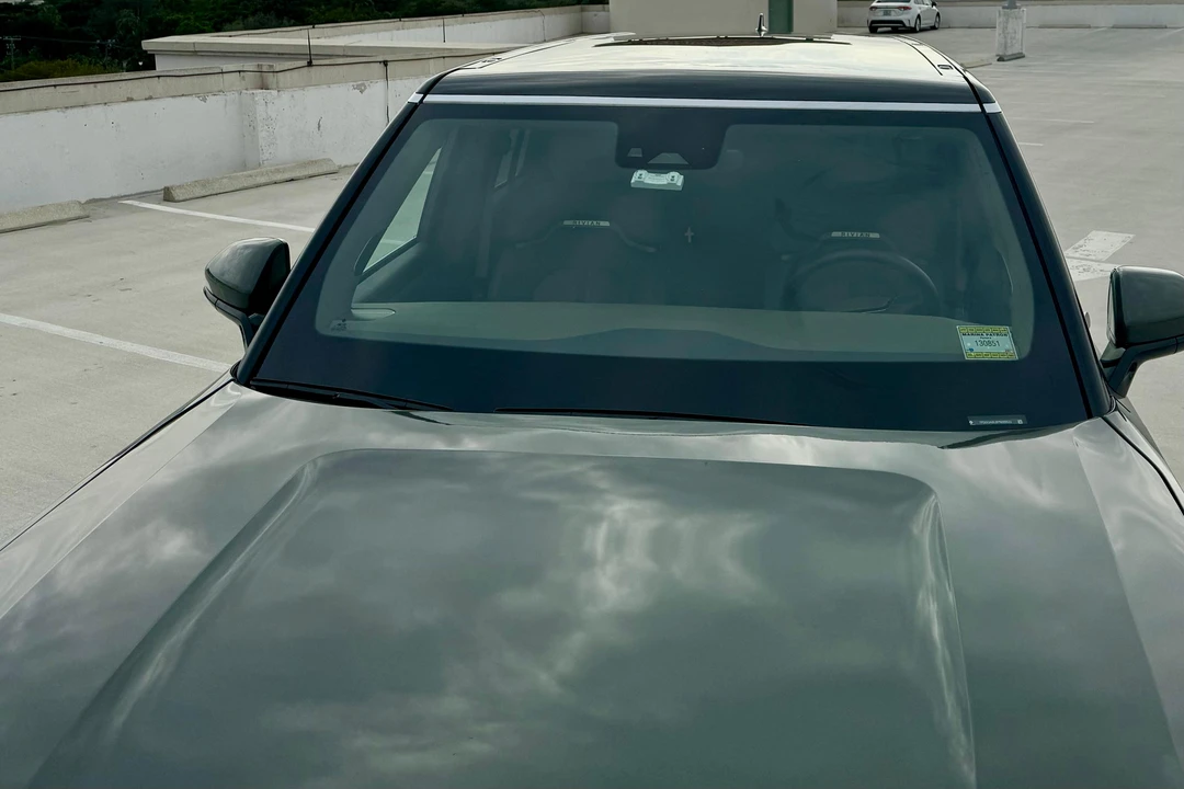 2023 Rivian R1S - Image 22 of 31