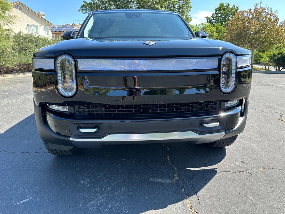 2023 Rivian R1S - Image 6 of 31