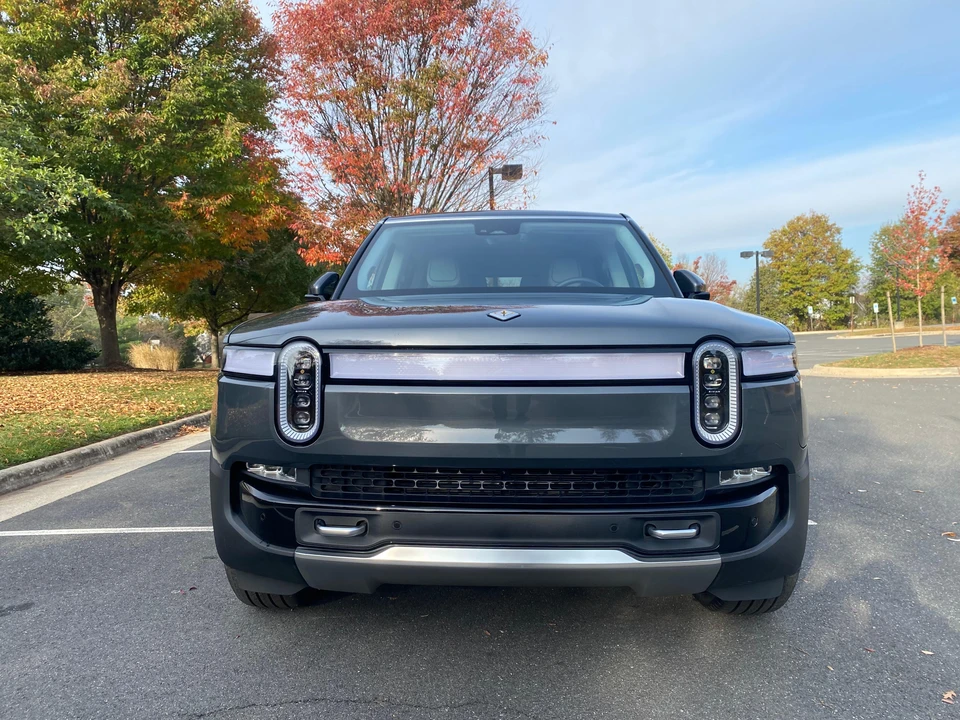 2023 Rivian R1S - Image 6 of 31