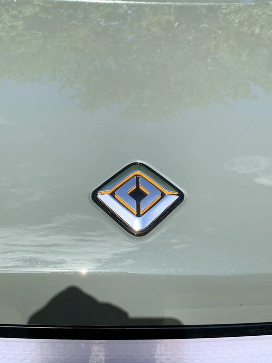 2023 Rivian R1S - Image 20 of 31