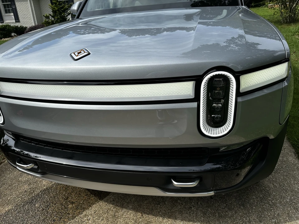 2023 Rivian R1S - Image 21 of 31