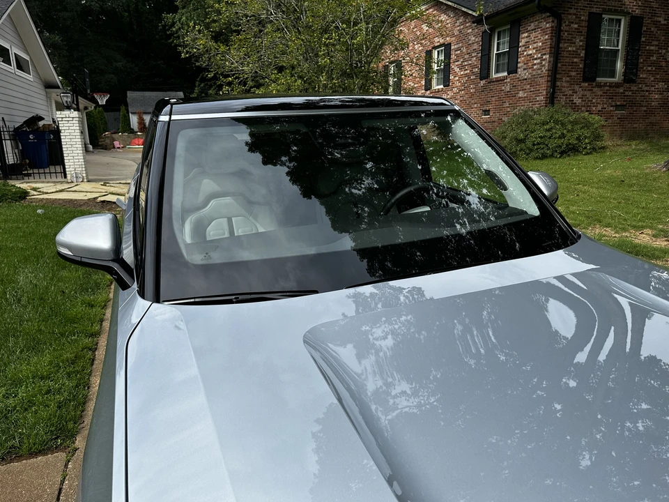 2023 Rivian R1S - Image 30 of 31