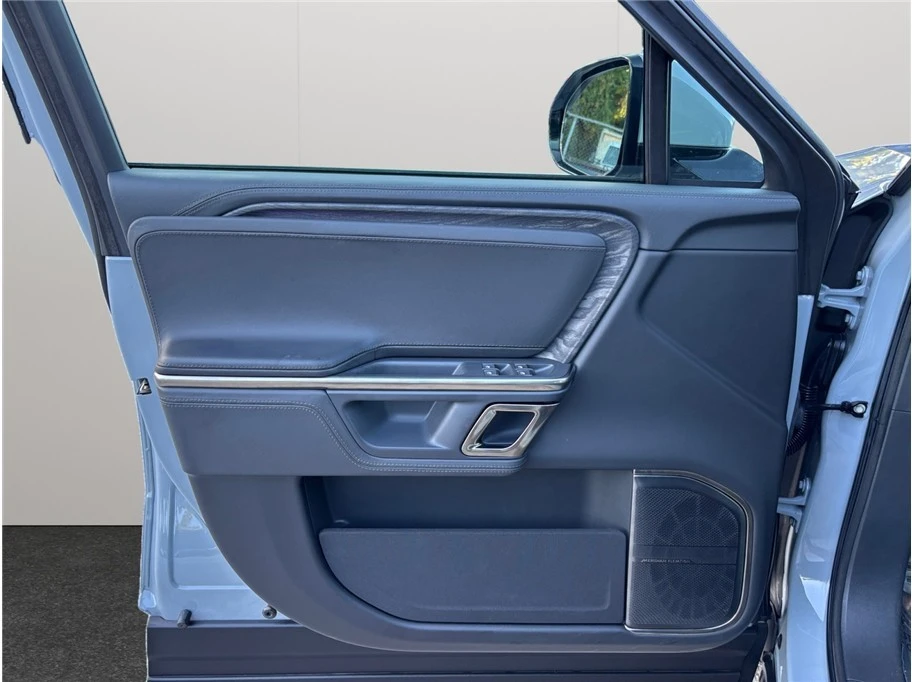 2023 Rivian R1T - Image 19 of 21