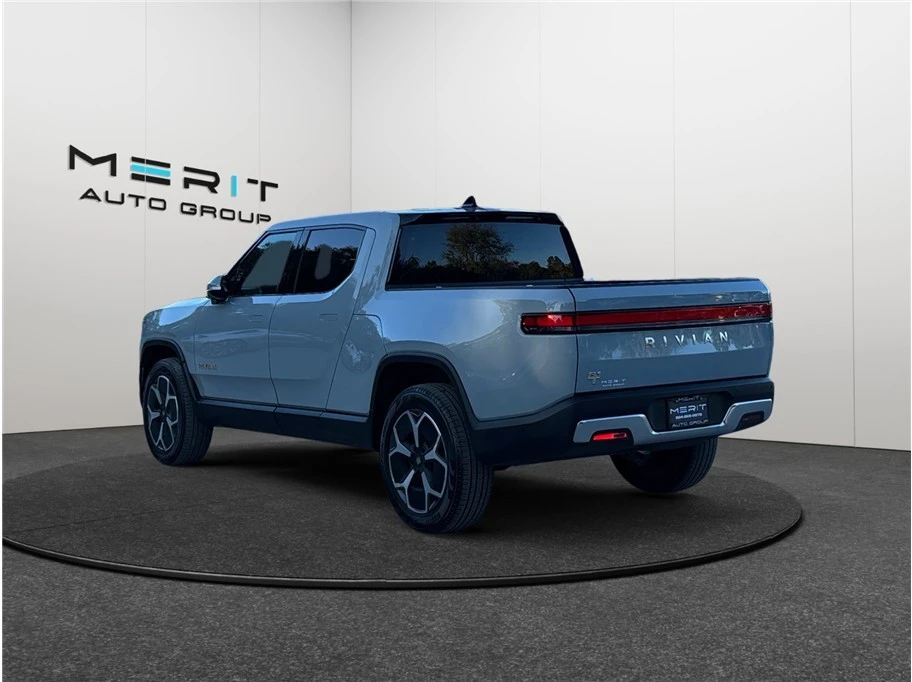 2023 Rivian R1T - Image 7 of 12