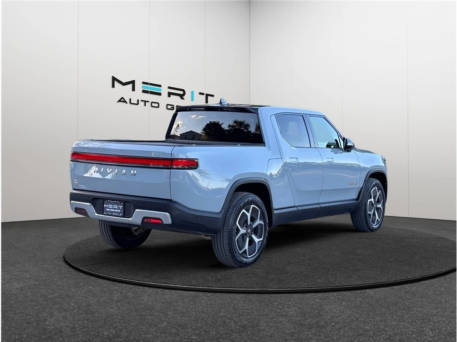 2023 Rivian R1T - Image 9 of 12