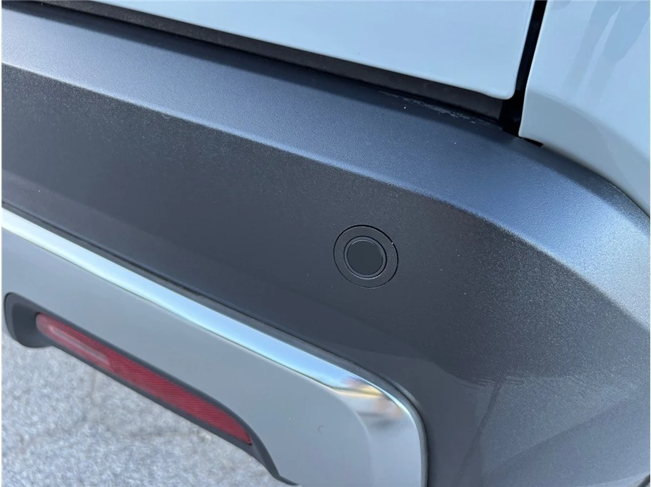 2023 Rivian R1T - Image 15 of 21