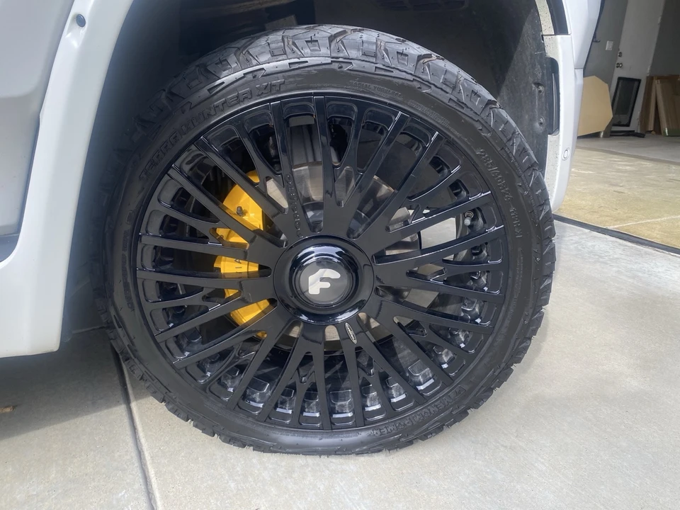 2023 Rivian R1T - Image 7 of 21