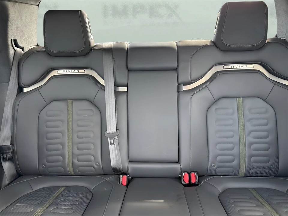 2023 Rivian R1T - Image 12 of 12