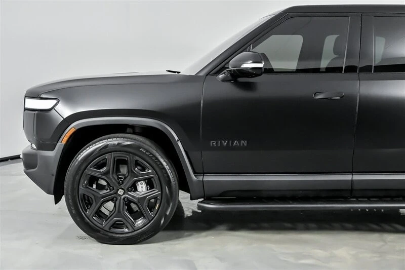 2023 Rivian R1T - Image 6 of 12