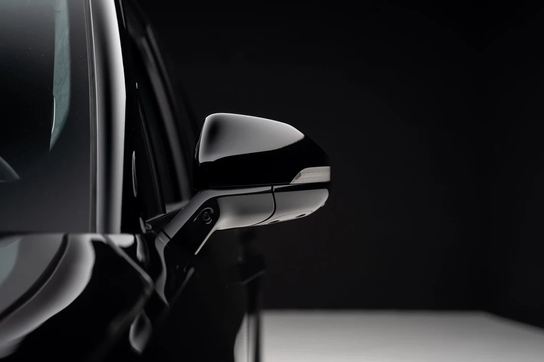 2023 Rivian R1T - Image 14 of 21