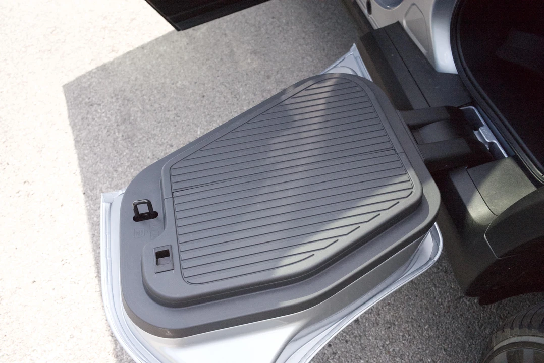 2023 Rivian R1T - Image 23 of 31