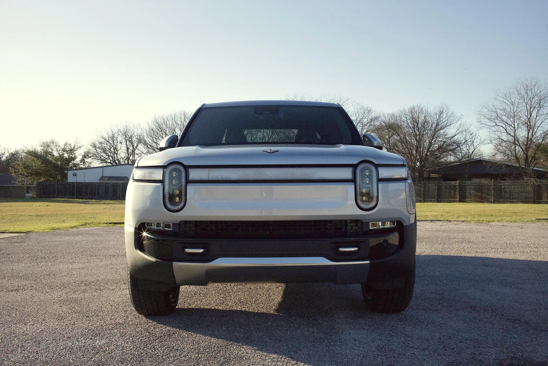 2023 Rivian R1T - Image 6 of 31