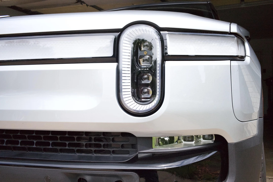 2023 Rivian R1T - Image 20 of 31