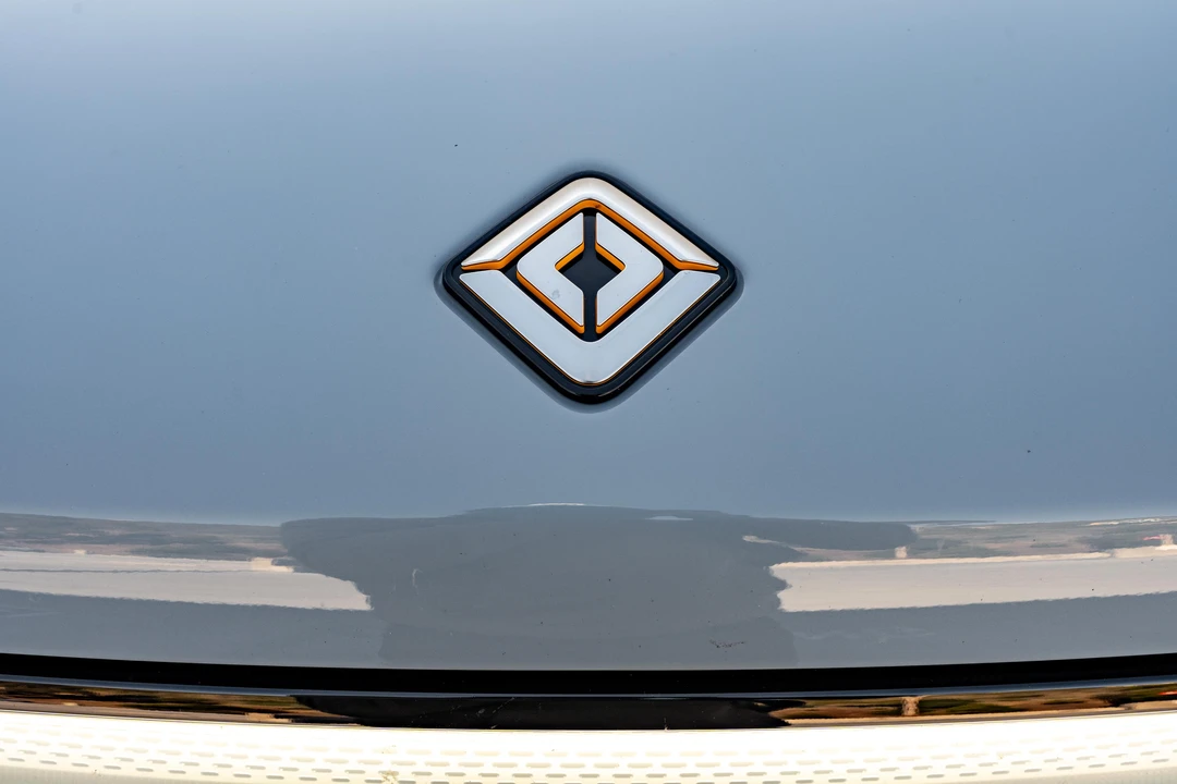 2023 Rivian R1T - Image 11 of 31