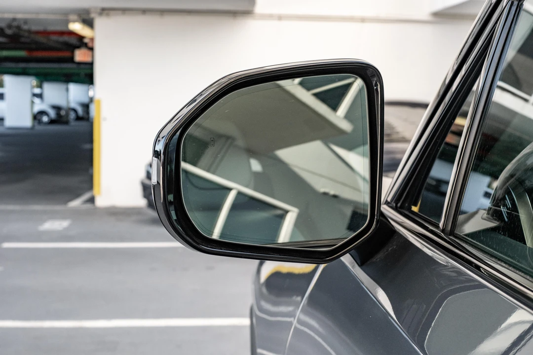 2023 Rivian R1T - Image 14 of 31