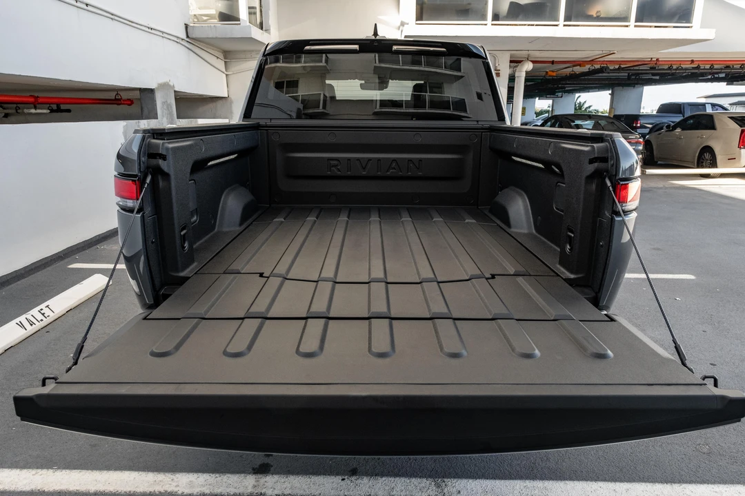 2023 Rivian R1T - Image 22 of 31